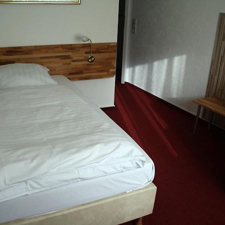 Hotel-Nachtwaechter Унна Экстерьер фото