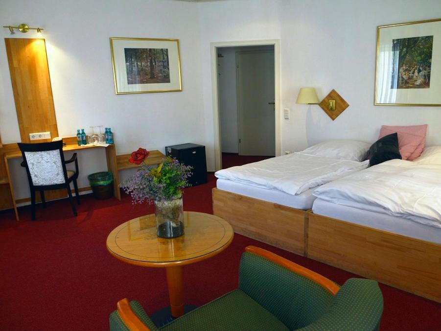 Hotel-Nachtwaechter Унна Экстерьер фото